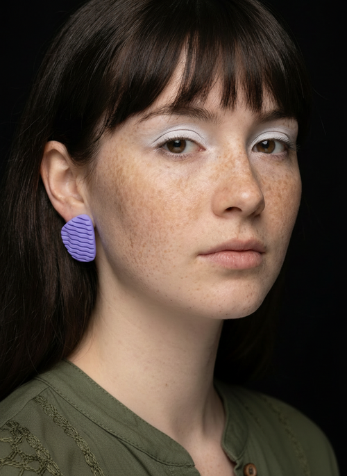Pendientes Cuadrados Erodere Lilas modelo 1